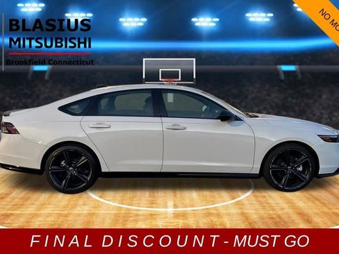 Used 2024 Honda Accord Sport image 6