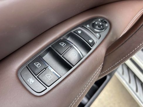 Used 2016 INFINITI QX80 Limited image 30