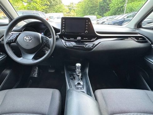 Used 2021 Toyota C-HR LE FWD image 12
