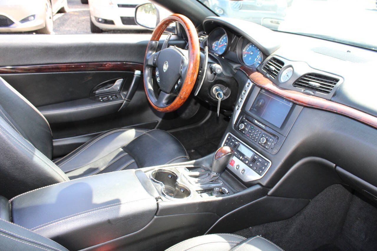 Used 2010 Maserati GranTurismo Convertible RWD image 20