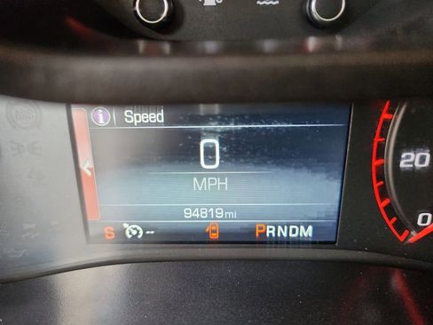 Used 2015 GMC Canyon SLE w/ All-Terrain Package AWD/4WD image 24
