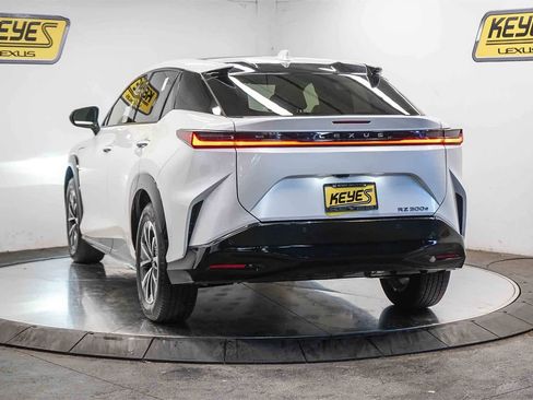 Used 2024 Lexus RZ 300e Premium image 2