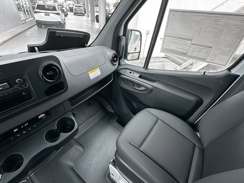 New 2026 Mercedes-Benz Sprinter 2500 image 22