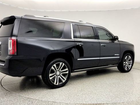 Used 2020 GMC Yukon XL Denali w/ Denali Ultimate Package AWD/4WD image 5