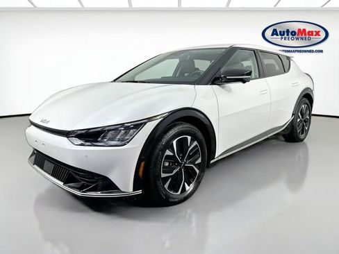 Used 2024 Kia EV6 Wind w/ Wind Technology Package AWD/4WD image 4