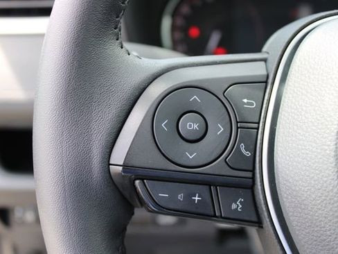 Used 2024 Toyota RAV4 XLE w/ Convenience Package image 18