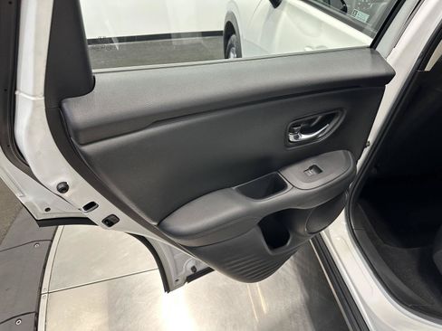 Certified 2024 Honda HR-V LX image 24