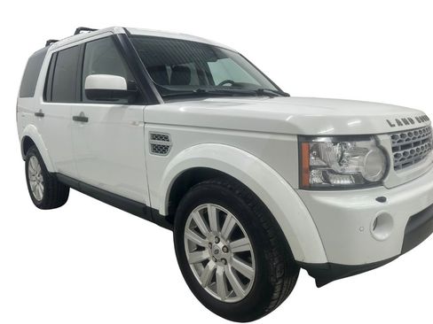 Used 2013 Land Rover LR4 HSE image 3