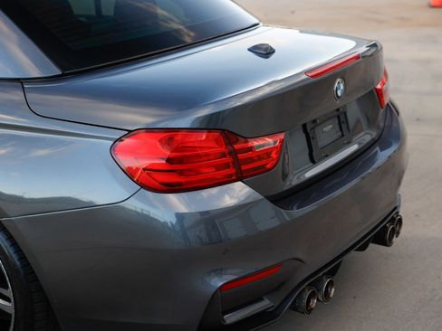 Used 2016 BMW M4 Convertible image 38