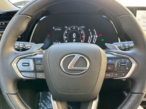 Used 2023 Lexus RX 350 Premium image 25