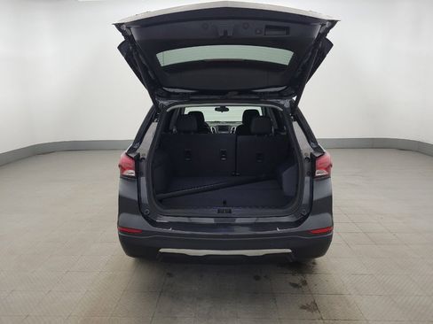 Used 2023 Chevrolet Equinox LT w/ Driver Convenience Package image 29