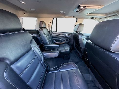 Used 2020 GMC Yukon Denali w/ Open Road Package RWD image 34