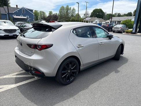 New 2026 MAZDA MAZDA3 Hatchback w/Premium Plus Pkg AWD/4WD image 5