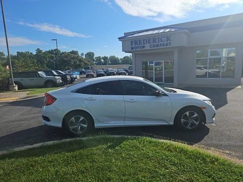 Used 2019 Honda Civic LX image 3