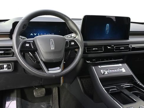 New 2026 Lincoln Aviator Reserve image 12