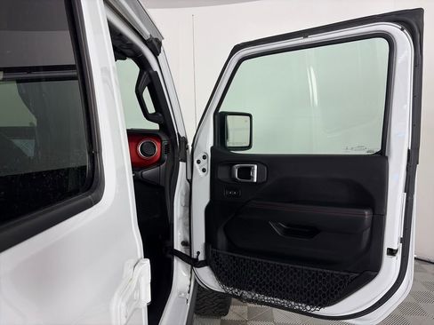 Used 2020 Jeep Gladiator Rubicon w/ Dual Top Group image 32