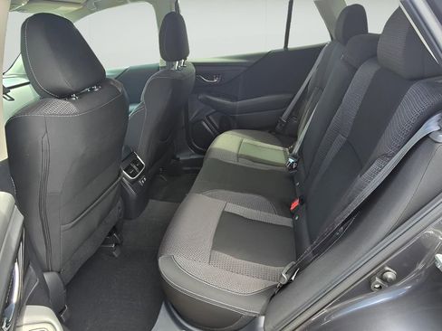 Used 2022 Subaru Outback Premium AWD/4WD image 18