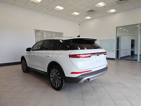 Used 2023 Lincoln Corsair Reserve w/ Equipment Group 201A AWD/4WD image 5