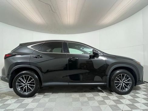 Used 2024 Lexus NX 250 250 Premium image 8