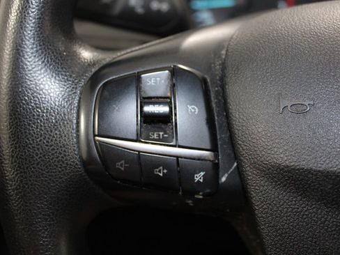 Used 2021 Ford Escape SE image 18