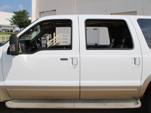 Used 2005 Ford Excursion Eddie Bauer RWD image 28