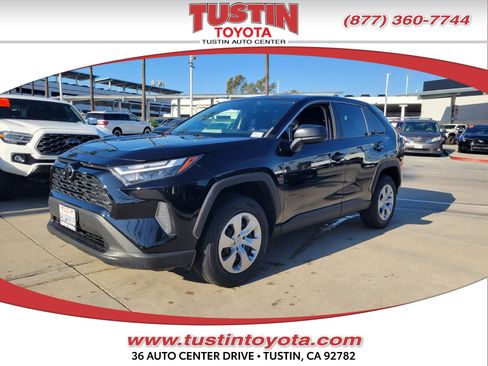 Certified 2023 Toyota RAV4 LE image 1