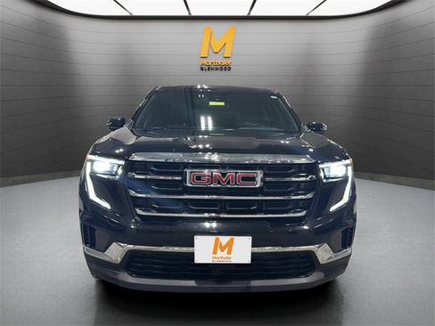 Used 2025 GMC Acadia Elevation image 3