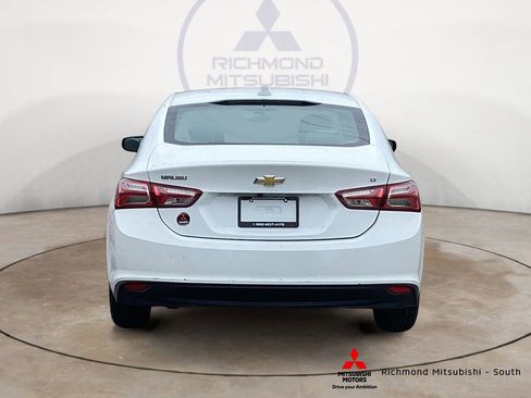 Used 2022 Chevrolet Malibu LT image 4