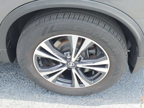 Used 2017 Nissan Rogue SL w/ SL Premium Package FWD image 10