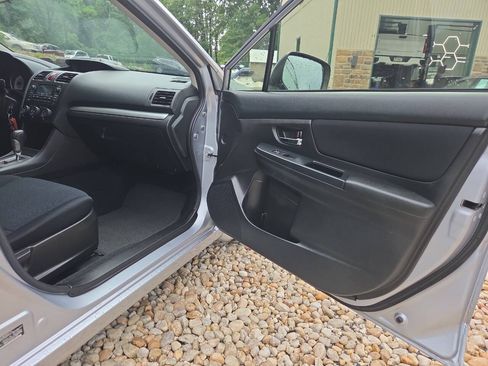 Used 2014 Subaru Impreza 2.0i Premium AWD/4WD image 15