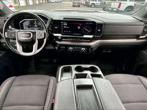 Used 2023 GMC Sierra 1500 SLE w/ X31 Off-Road Package AWD/4WD image 16