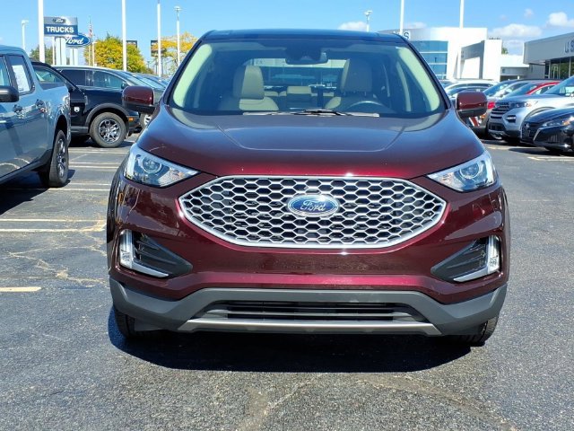 Used 2024 Ford Edge SEL w/ Convenience Package AWD/4WD image 3