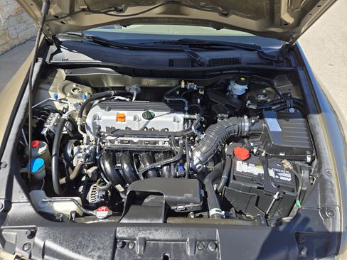 Used 2010 Honda Accord LX image 15
