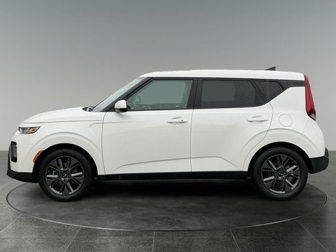Used 2021 Kia Soul EX FWD image 5