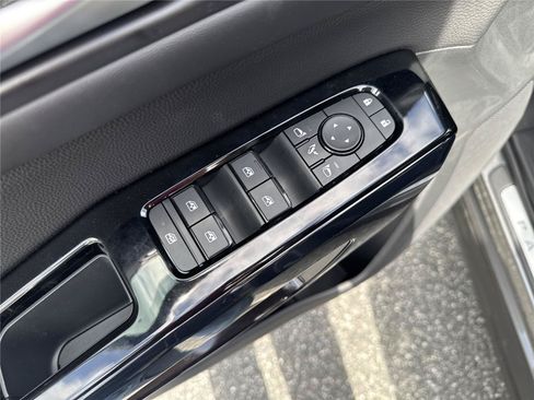 New 2026 Nissan Pathfinder Platinum w/ Cargo Package FWD image 18