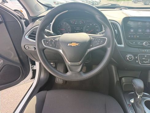 Used 2022 Chevrolet Malibu LS FWD image 22
