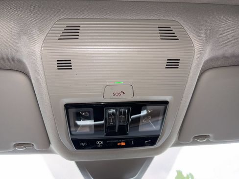 Certified 2026 Volkswagen Atlas SE FWD image 24