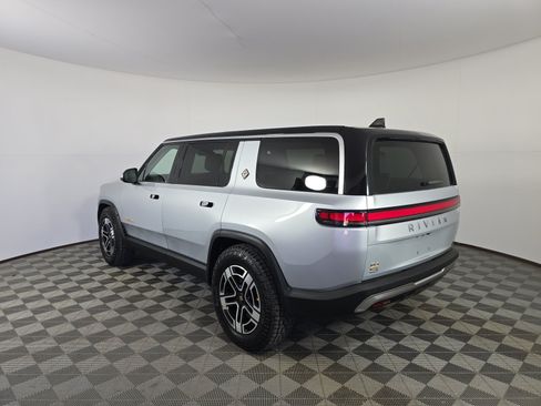 Used 2023 Rivian R1S Launch Edition AWD/4WD image 3