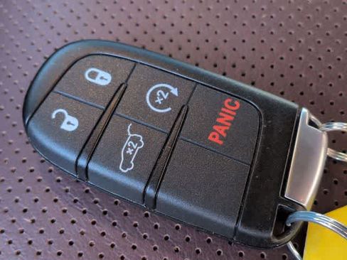 Used 2025 Dodge Durango R/T AWD/4WD image 37