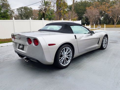 Used 2006 Chevrolet Corvette Convertible w/ Preferred Equipment Group image 16