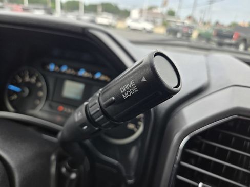 Used 2018 Ford F150 XLT AWD/4WD image 20
