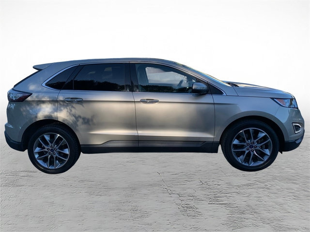 Used 2017 Ford Edge Titanium w/ Equipment Group 301A AWD/4WD image 2