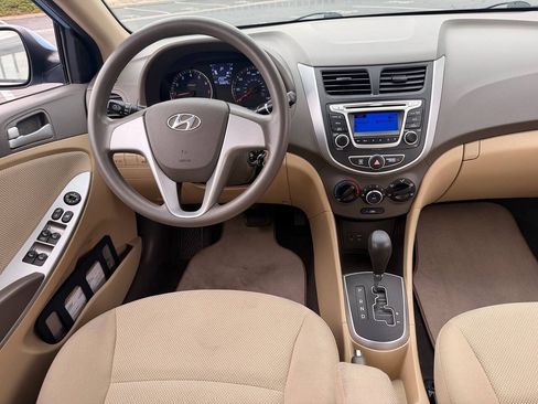 Used 2014 Hyundai Accent GLS FWD image 25