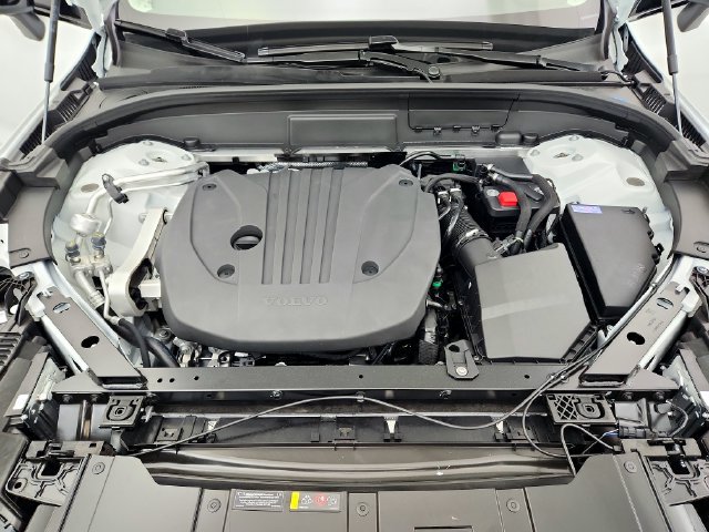 New 2026 Volvo XC60 B5 Plus w/ Climate Package AWD/4WD image 28