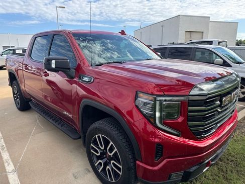 Used 2024 GMC Sierra 1500 AT4 w/ Technology Package AWD/4WD image 4