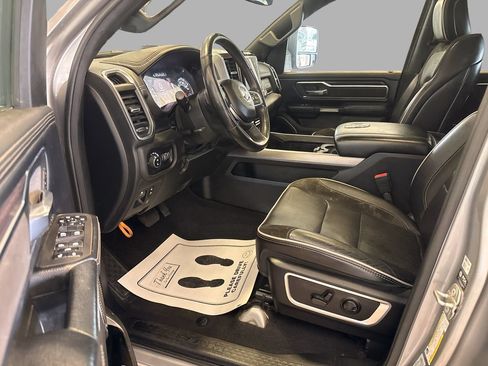 Used 2025 RAM 1500 Laramie w/ Sport Appearance Package AWD/4WD image 13