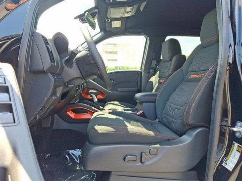 New 2025 Nissan Frontier PRO-4X image 6