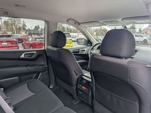 Used 2020 Nissan Pathfinder S AWD/4WD image 34