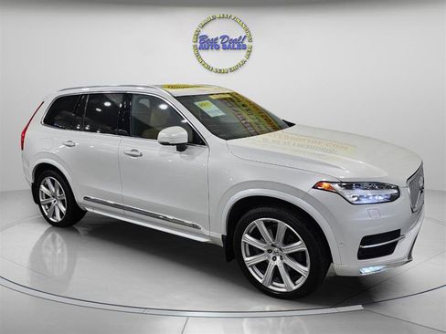 Used 2017 Volvo XC90 T6 Inscription w/ Vision Package image 7