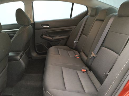 Used 2021 Nissan Altima 2.5 SV w/ SV Premium Package FWD image 18